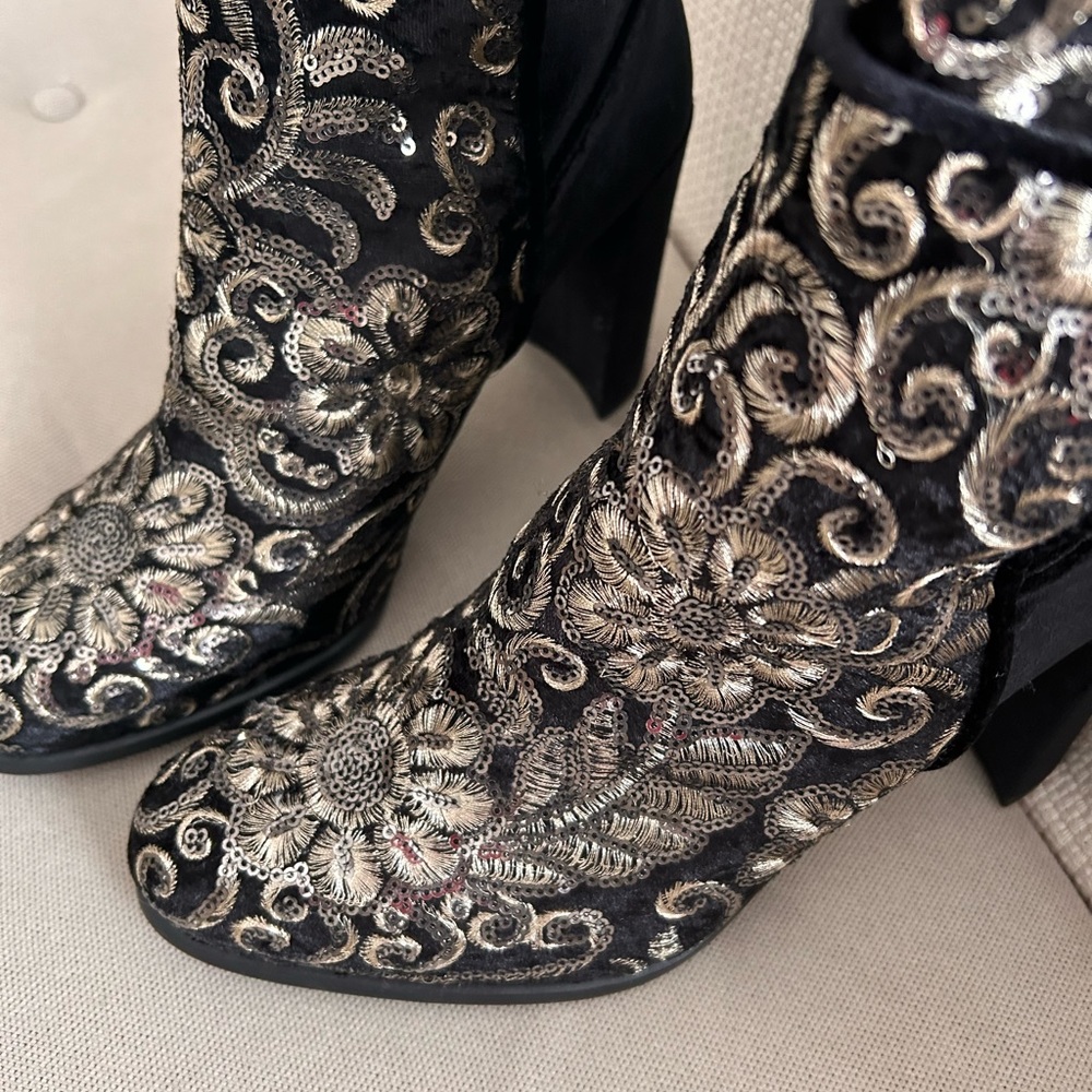 Nwot Stuart Weitzman Black And Gold Alljil Sequin… - image 7